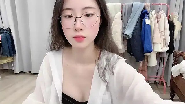 Freya7777 online show from November 2025 02:07:02 PM