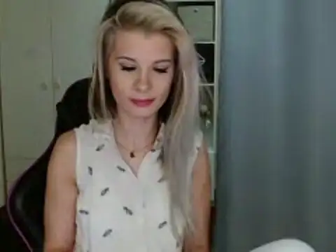 KristineGlow online show from February 2026 07:08:01 AM