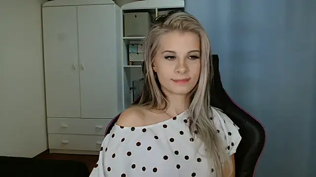 KristineGlow online show from March 2026 08:26:33 AM