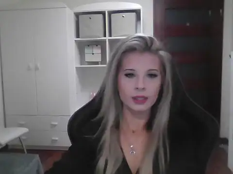 KristineGlow online show from October 2025 07:20:02 AM