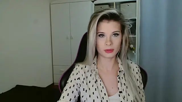 KristineGlow online show from January 2026 07:25:01 AM