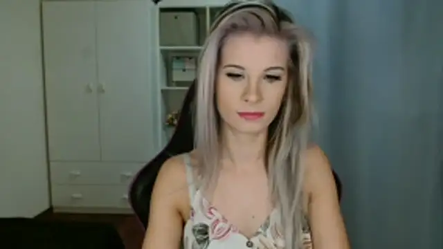 KristineGlow online show from January 2026 07:23:02 AM