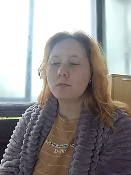 Snapshot of MiaKissy chatting on May 2026 07:44:01 AM MiaKissy online show from May 2026 07:44:01 AM