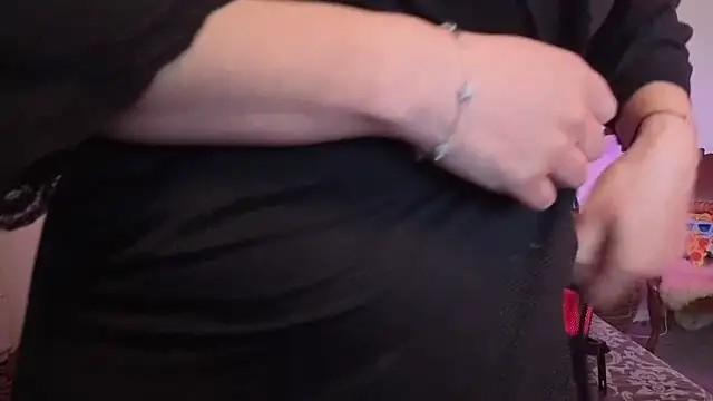 SilkenSin online show from April 2026 06:40:02 AM