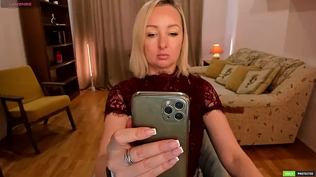 sexmom8 online show from April 2026 10:20:02 AM