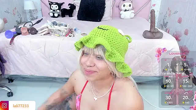 SafiroAgataaa online show from May 2026 02:41:01 AM
