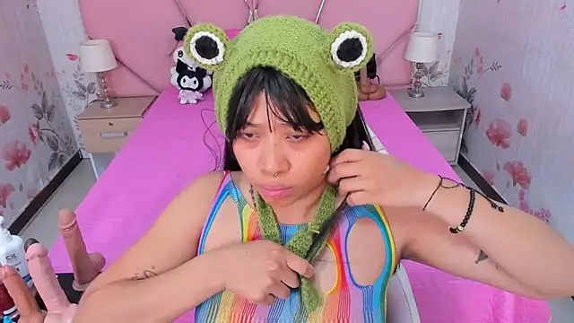 SafiroAgataaa online show from October 2025 08:20:01 PM