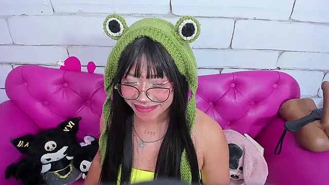 SafiroAgataaa online show from November 2025 02:48:01 AM