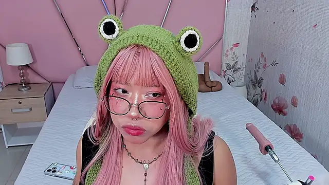 SafiroAgataaa online show from September 2025 08:15:01 PM