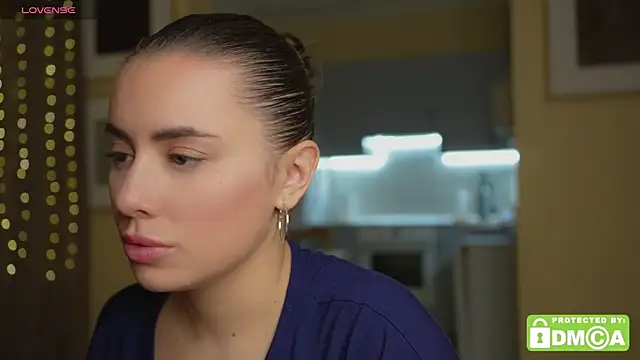 Snapshot of KateCarrey chatting on November 2025 04:13:02 PM KateCarrey online show from November 2025 04:13:02 PM