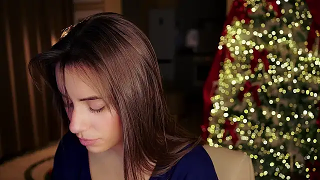 Snapshot of KateCarrey chatting on December 2025 04:00:01 PM KateCarrey online show from December 2025 04:00:01 PM