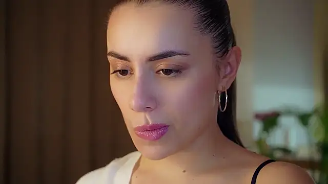 Snapshot of KateCarrey chatting on February 2026 03:01:01 PM KateCarrey online show from February 2026 03:01:01 PM