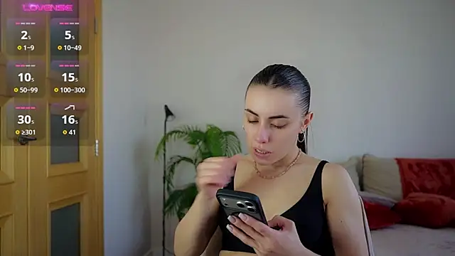 KateCarrey online show from April 2026 03:05:01 PM