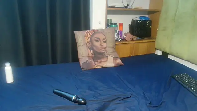 Keishaa-77 online show from November 2025 08:46:02 PM