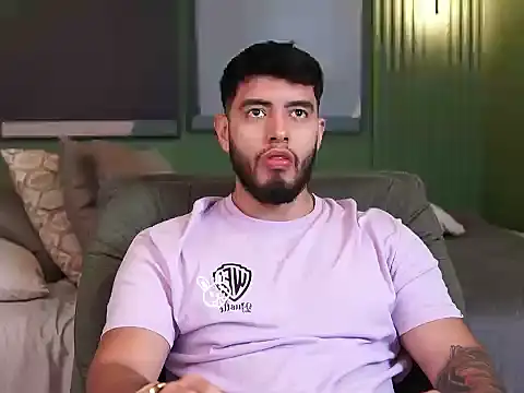 Snapshot of Nick_Vans chatting on October 2025 01:23:01 PM Nick Vans online show from October 2025 01:23:01 PM