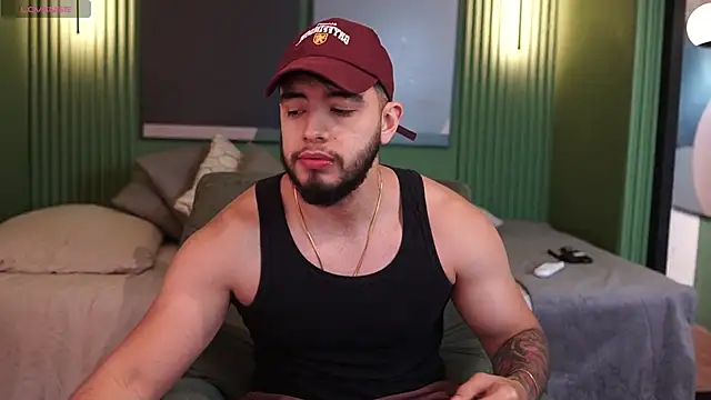 Snapshot of Nick_Vans chatting on October 2025 01:23:02 PM Nick Vans online show from October 2025 01:23:02 PM