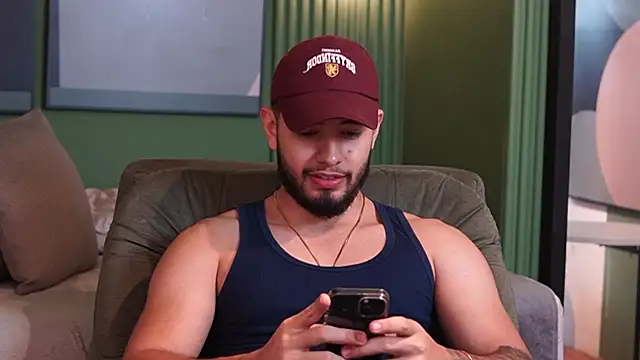 Snapshot of Nick_Vans chatting on September 2025 01:58:02 PM Nick Vans online show from September 2025 01:58:02 PM