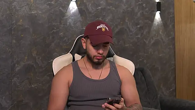 Snapshot of Nick_Vans chatting on September 2025 01:07:02 PM Nick Vans online show from September 2025 01:07:02 PM