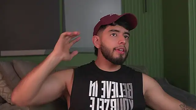 Snapshot of Nick_Vans chatting on September 2025 10:16:01 PM Nick Vans online show from September 2025 10:16:01 PM