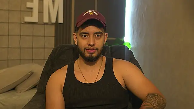 Snapshot of Nick_Vans chatting on September 2025 08:36:02 PM Nick Vans online show from September 2025 08:36:02 PM