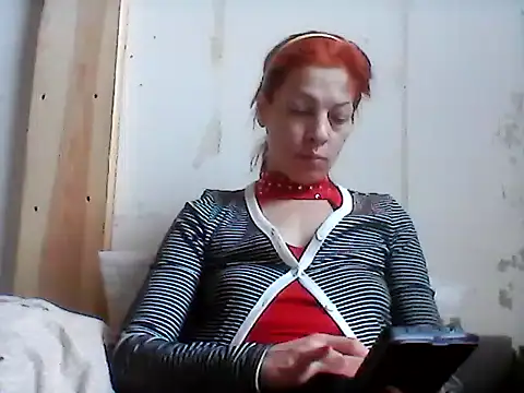 Snapshot of Milana38 chatting on May 2026 08:22:01 AM Milana38 online show from May 2026 08:22:01 AM