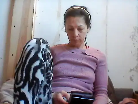 Snapshot of Milana38 chatting on May 2026 08:39:02 AM Milana38 online show from May 2026 08:39:02 AM