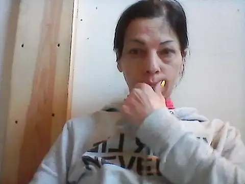 Snapshot of Milana38 chatting on May 2026 09:58:01 AM Milana38 online show from May 2026 09:58:01 AM