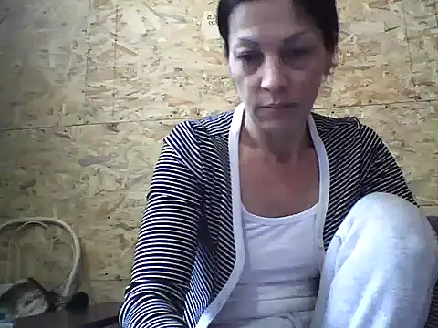 Snapshot of Milana38 chatting on October 2025 10:38:01 AM Milana38 online show from October 2025 10:38:01 AM