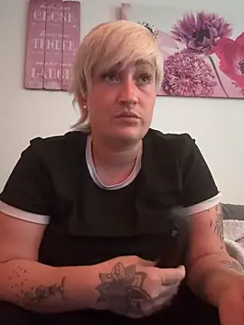 Rozendefotz online show from April 2026 05:49:02 PM