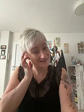 Rozendefotz online show from September 2025 06:35:02 AM