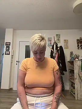Rozendefotz online show from September 2025 05:46:01 AM