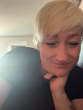 Rozendefotz online show from March 2026 03:12:01 PM