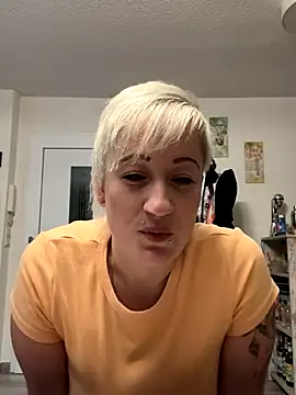 Rozendefotz online show from September 2025 06:08:01 AM