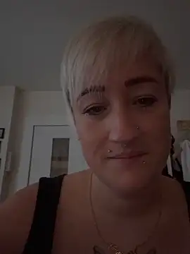 Rozendefotz online show from November 2025 06:58:01 AM