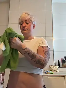 Rozendefotz online show from March 2026 06:51:01 AM