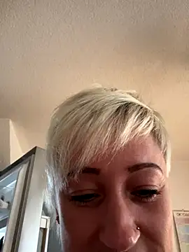 Rozendefotz online show from October 2025 06:58:02 AM