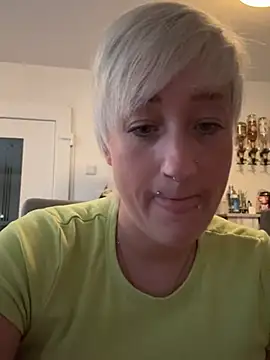 Rozendefotz online show from February 2026 08:03:01 AM