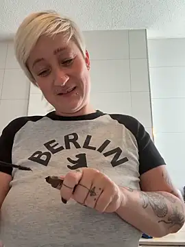 Rozendefotz online show from February 2026 09:50:01 AM