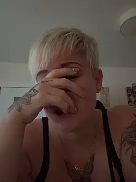 Rozendefotz online show from October 2025 06:12:02 AM