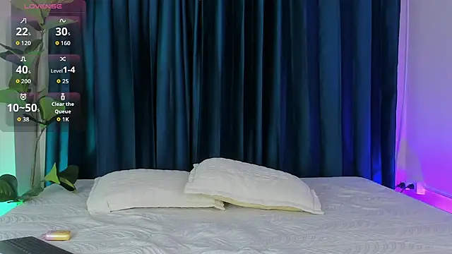 Jack Noir online show from October 2025 02:18:02 PM