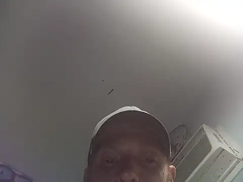 Snapshot of Rooster149628tim chatting on July 2026 03:50:01 AM Rooster149628tim online show from July 2026 03:50:01 AM