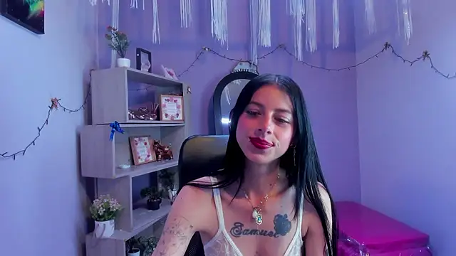 Dulce Miaa  online show from January 2026 04:10:01 PM