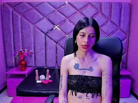 Dulce Miaa  online show from November 2025 08:02:02 PM