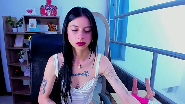 Dulce Miaa  online show from December 2025 04:39:02 PM