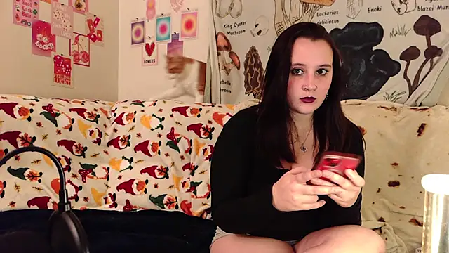 Snapshot of Shadow_Slut chatting on October 2025 11:51:02 PM Shadow Slut online show from October 2025 11:51:02 PM