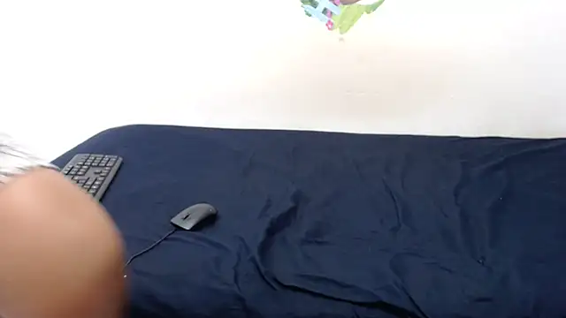 XSexySnow30XX online show from November 2025 05:35:01 PM