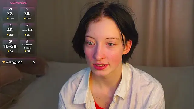 Snapshot of JuanaFriesz chatting on February 2026 09:17:01 AM JuanaFriesz online show from February 2026 09:17:01 AM