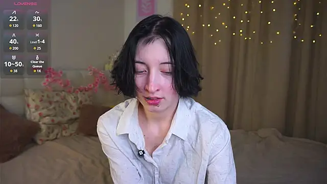 Snapshot of JuanaFriesz chatting on February 2026 09:20:01 AM JuanaFriesz online show from February 2026 09:20:01 AM