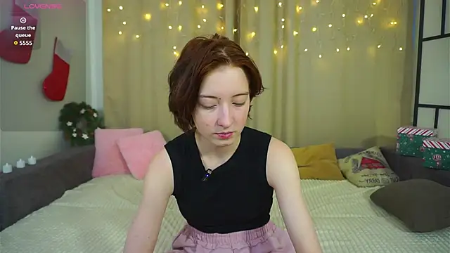 Snapshot of JuanaFriesz chatting on December 2025 09:11:01 AM JuanaFriesz online show from December 2025 09:11:01 AM