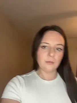 Snapshot of princessveexo chatting on November 2025 06:11:01 PM princessveexo online show from November 2025 06:11:01 PM